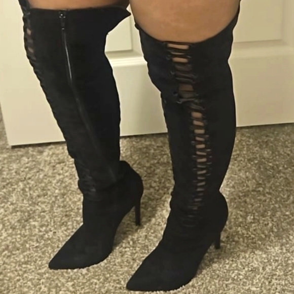 Over knee thigh high boots - Picture 2 of 9